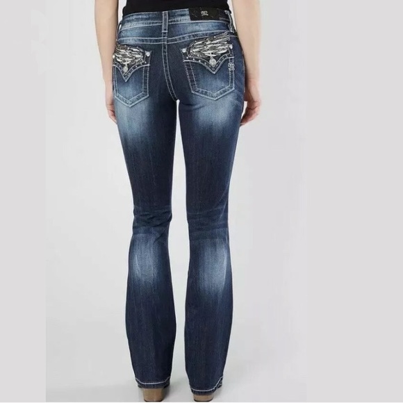 Last one Sz 28🌹Miss Me Mid rise Easy Bootcut - Picture 3 of 3